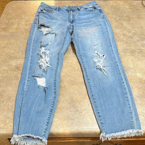 Women’s KanCan jeans size 28 inseam measures about 24” - Picture 1 of 8